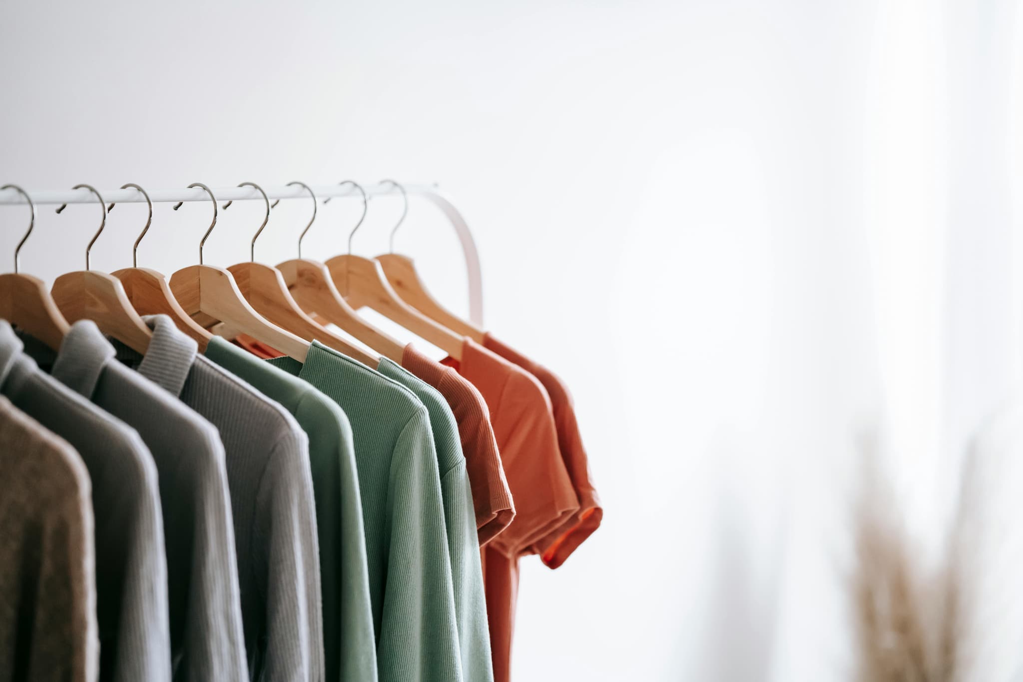 Discover the Best Blank T Shirts for Streetwear Brands