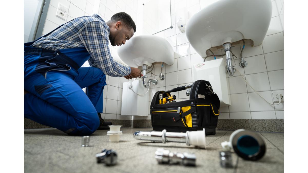 Choosing the Right Plumber Chapel Hill: How Bizzy Bee Ensures Excellence