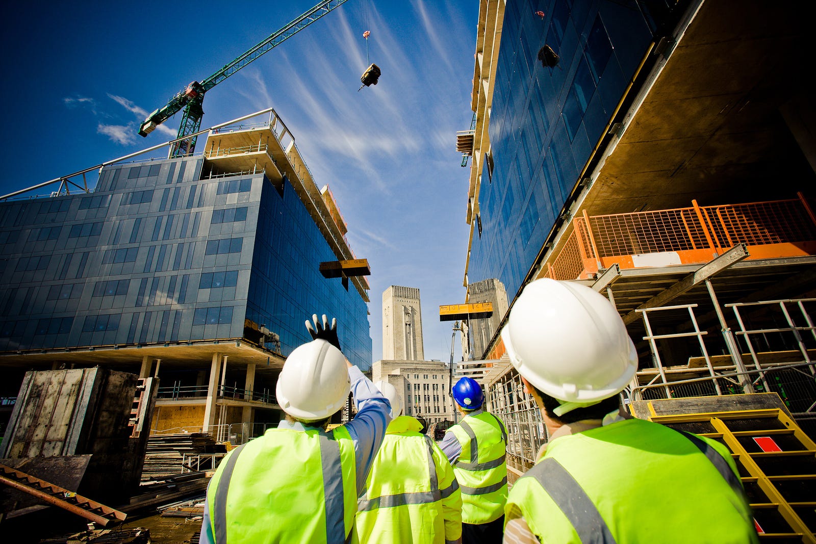 Staying Safe on the Job: The Role of Construction Safety Training