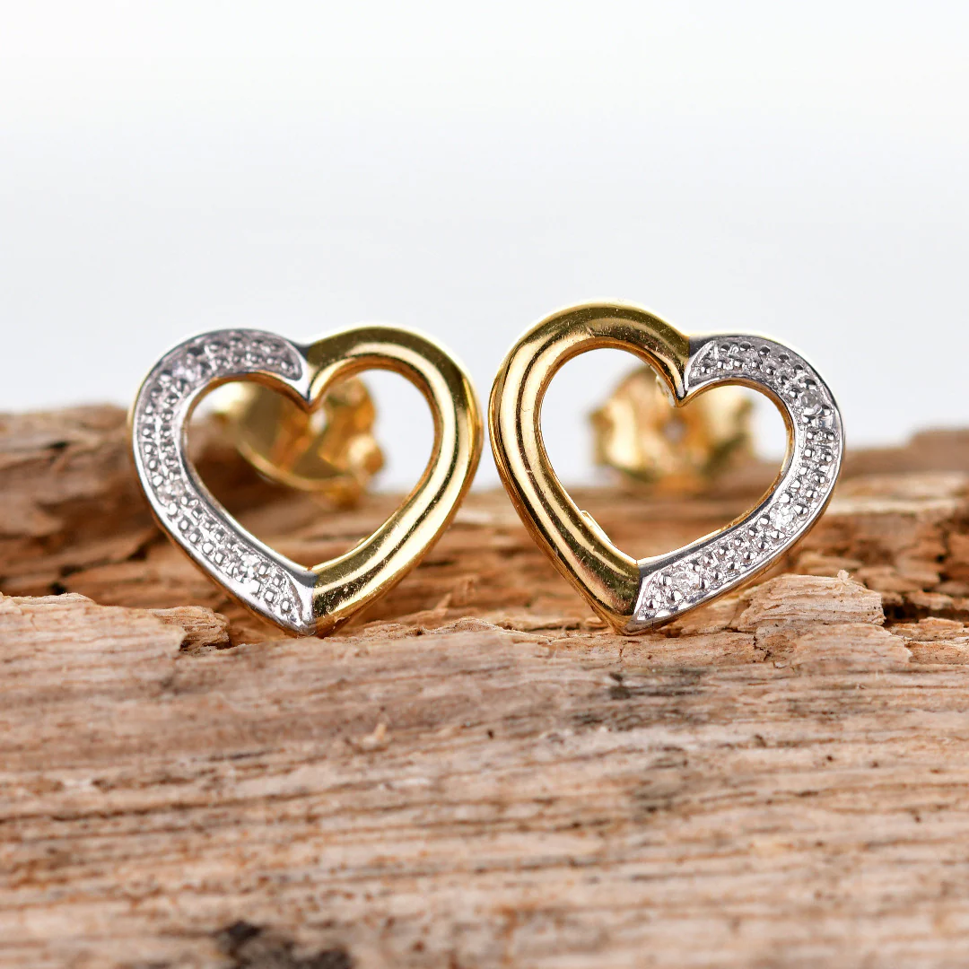 Shop Diamond Earrings online UK with Certified Diamonds