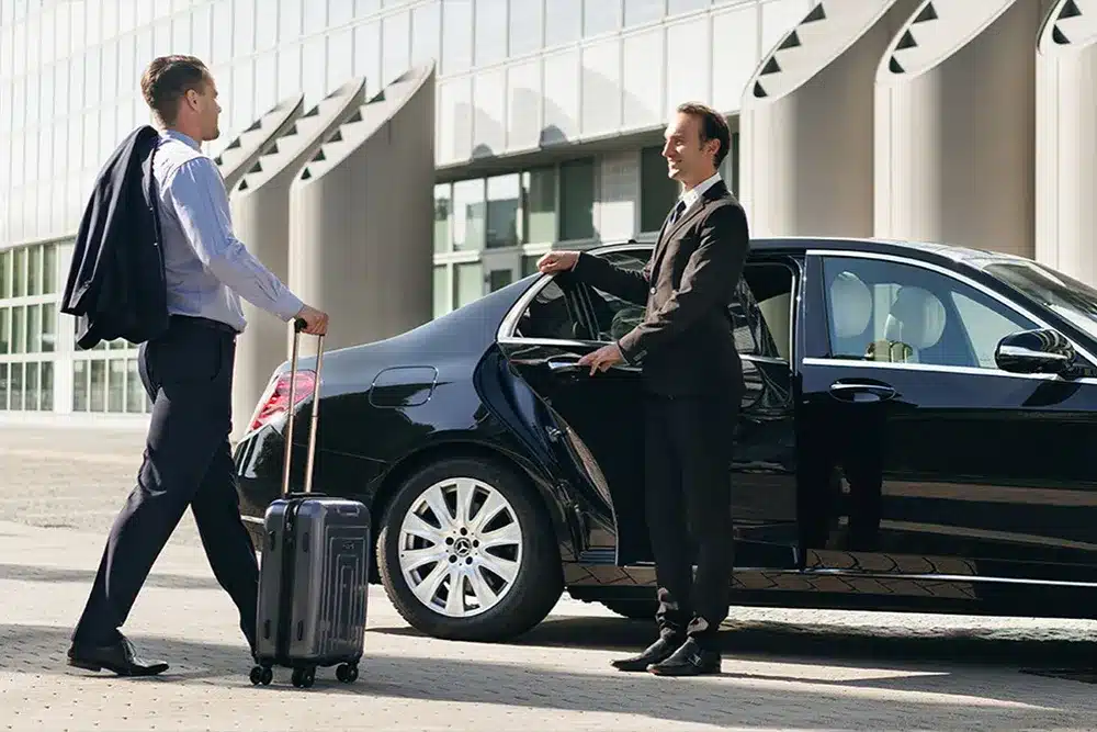 Airport Taxis Weybridge: Trusted London City Airport Taxi Service