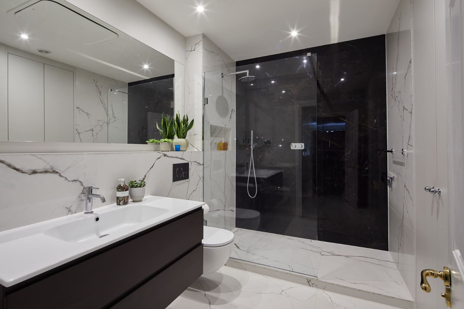 Shower UK for Compact and Spacious Bathrooms