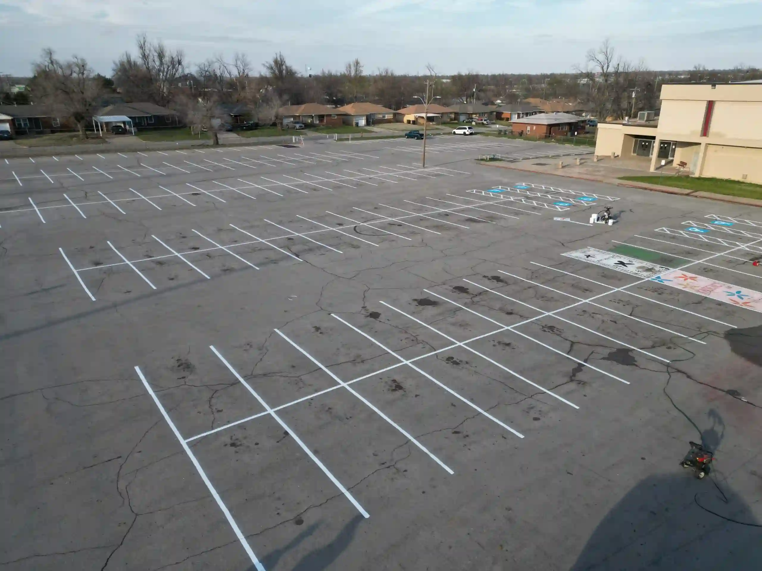 Best Parking Lot Paint for Mississippi Heat for High-Traffic Areas