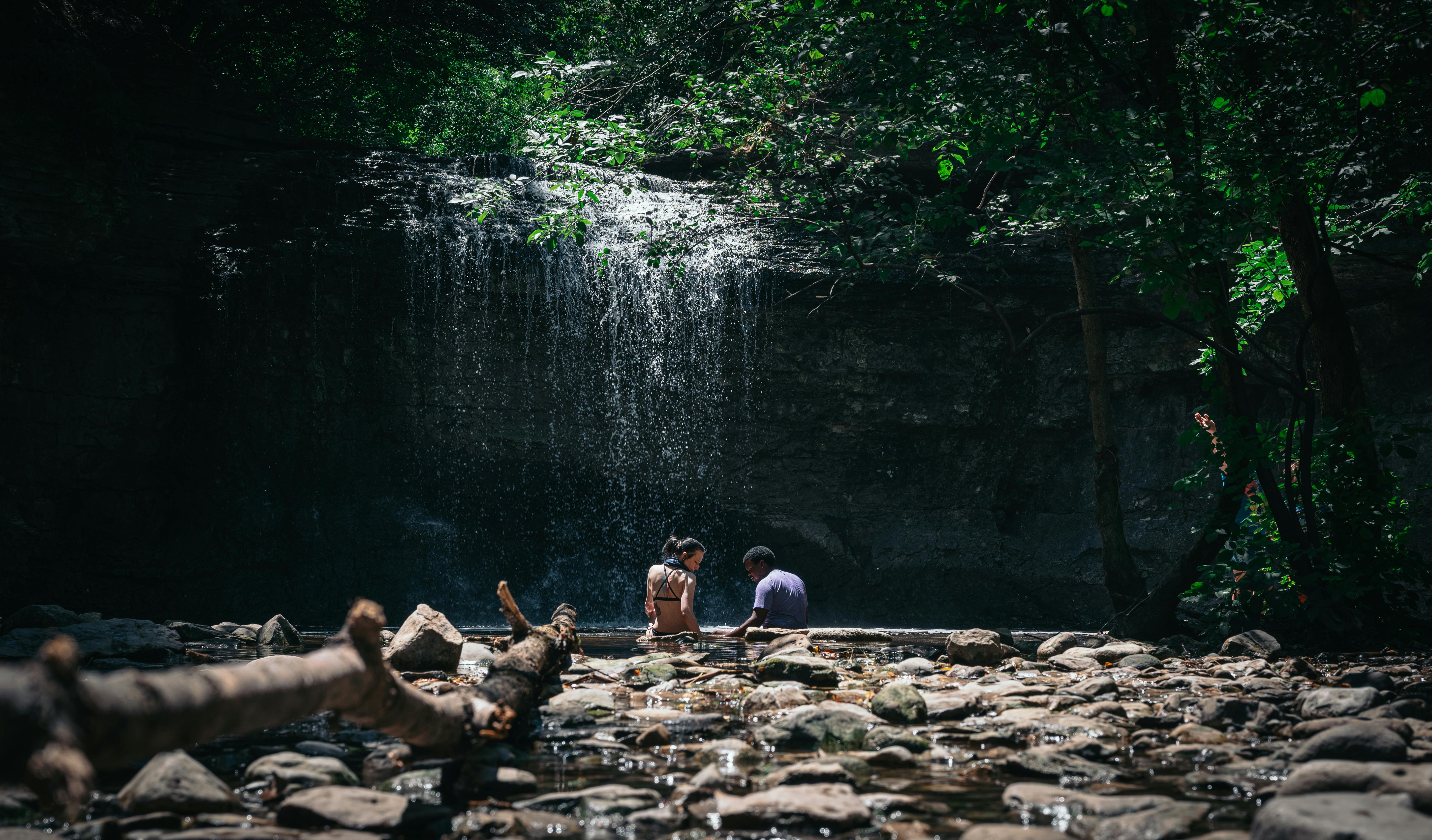 Columbia Gorge Travel Guide: Easy Access with Waterfall Shuttle