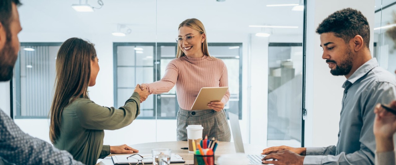 Why Outreach Teams Prefer Akountify to Rent LinkedIn Account